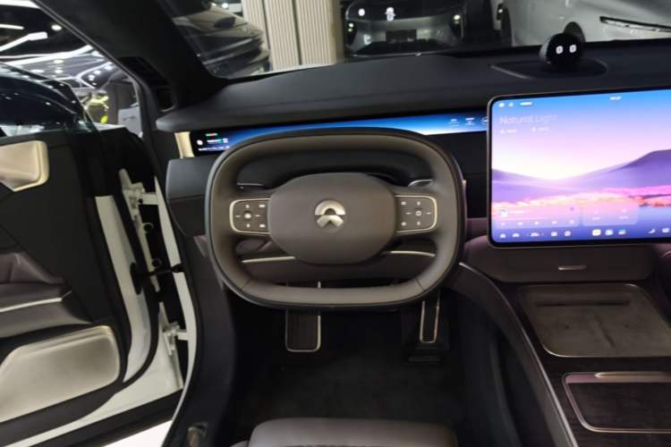 Used Nio ET9 2025 100kWh Signature Edition Steering Wheel