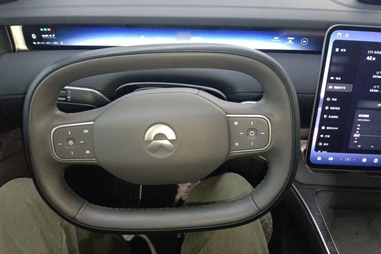 Used Nio ET9 2025 100 kWh Steering Wheel