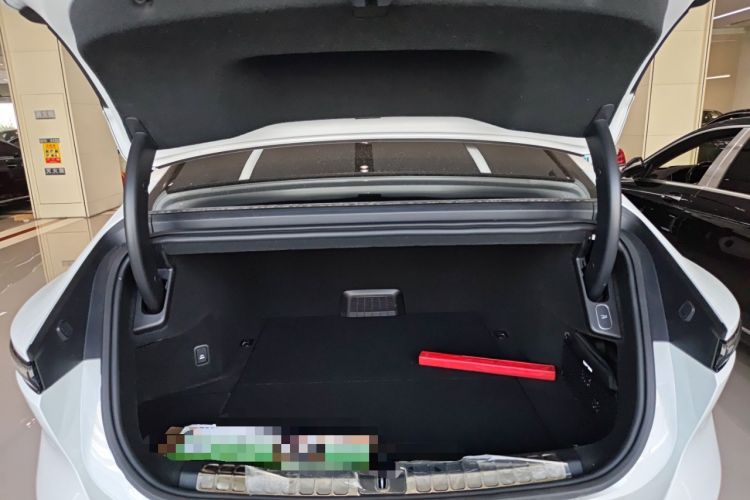 Used Nio ET9 2025 100 kWh Trunk
