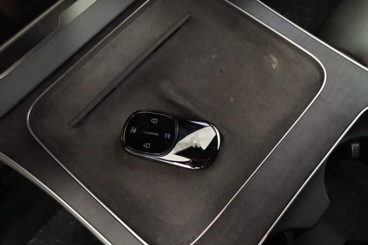 Used Nio ET9 2025 100 kWh Vehicle Key