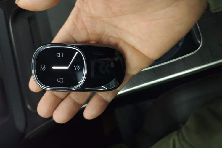 Used Nio ET9 2025 100 kWh Vehicle Key