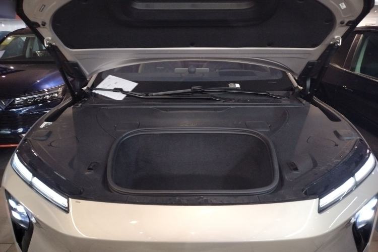 Used Nio ET9 2025 100 kWh Engine Bay