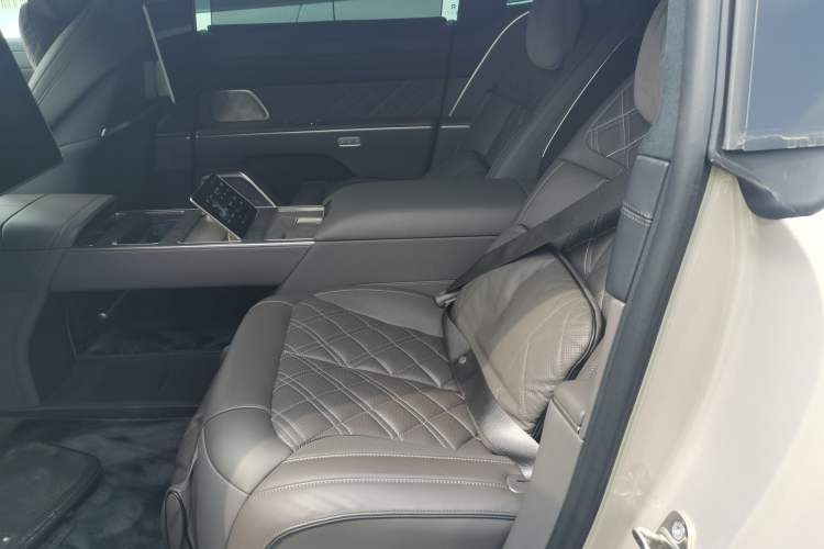 Used Nio ET9 2025 100kWh Signature Edition Left Rear Seat