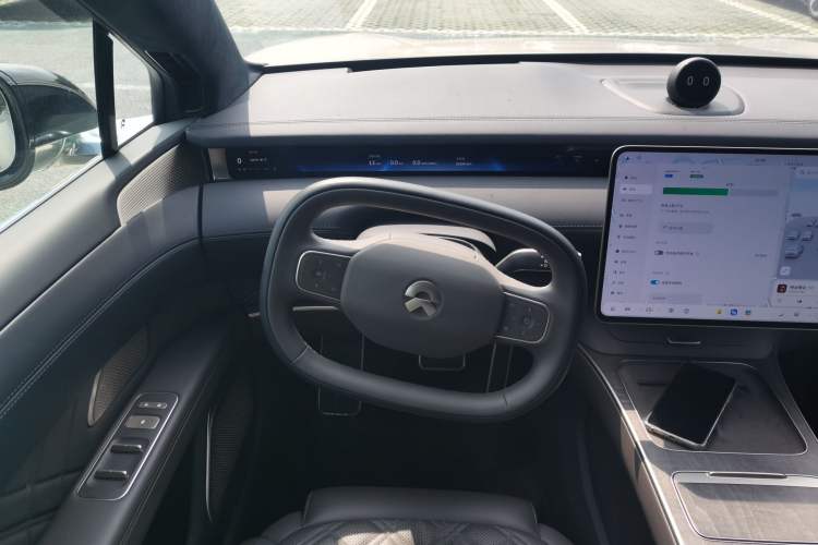 Used Nio ET9 2025 100kWh Signature Edition Steering Wheel