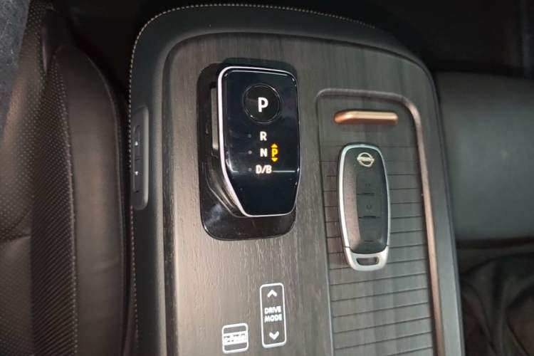 Used Nissan ARIYA 2022 Two-Wheel Drive Long-Range Version Gear Lever