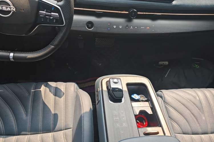 Used Nissan ARIYA 2022 Four-Wheel-Drive High-Performance Top-Tier Model Gear Lever