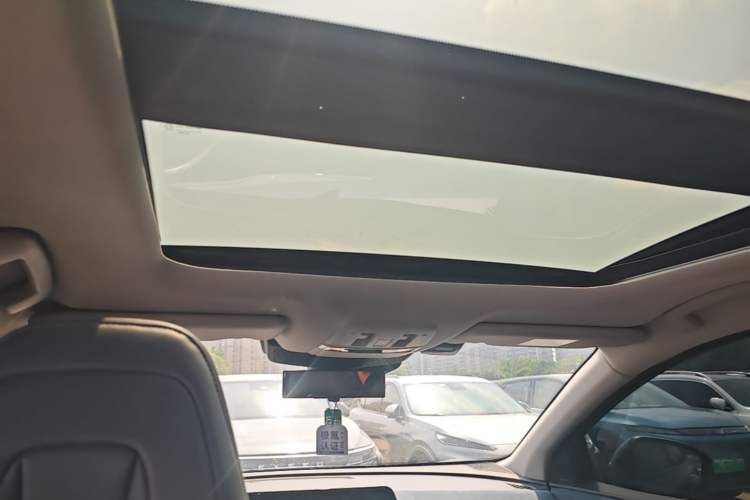 Used Nissan ARIYA 2022 Four-Wheel-Drive High-Performance Top-Tier Model Headliner