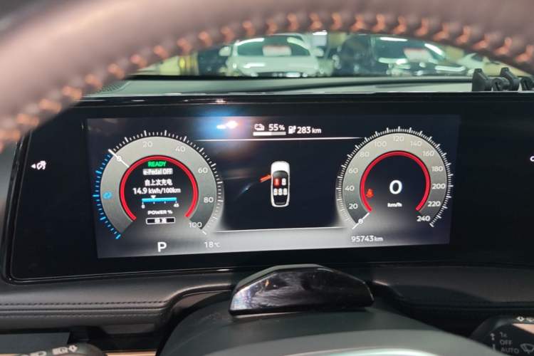 Used Nissan ARIYA 2022 Two-Wheel Drive Long-Range Version Instrument Cluster