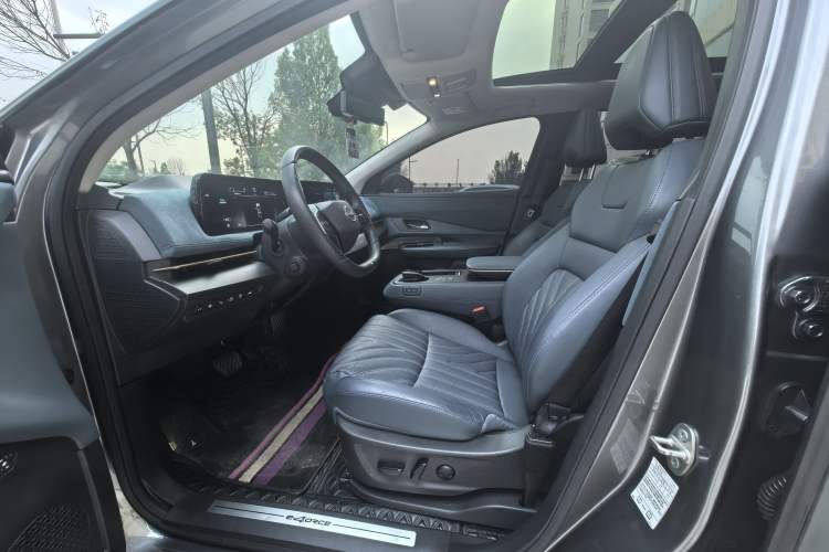 Used Nissan ARIYA 2022 Four-Wheel-Drive High-Performance Top-Tier Model Interior 2