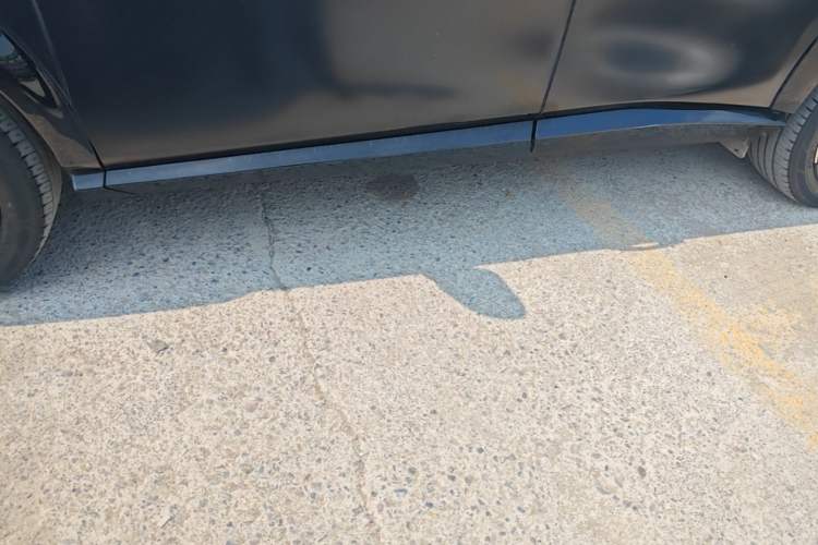 Used Nissan ARIYA 2022 Four-Wheel-Drive High-Performance Top-Tier Model Left Side Sill