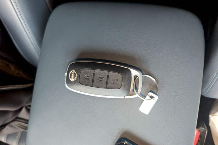 Used Nissan ARIYA 2022 Four-Wheel-Drive High-Performance Top-Tier Model Vehicle Key