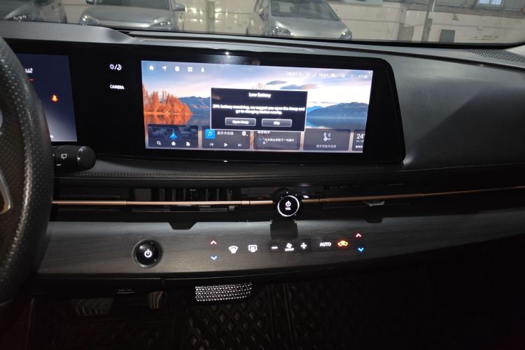 Used Nissan ARIYA 2022 Two-Wheel Drive Long Range Top-Tier Version Audio And AC Panel