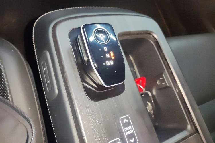 Used Nissan ARIYA 2022 Two-Wheel Drive Long Range Top-Tier Version Gear Lever