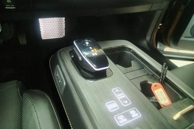 Used Nissan ARIYA 2022 Two-Wheel Drive Long Range Top-Tier Version Gear Lever