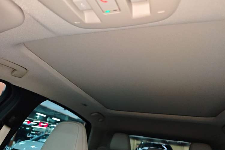 Used Nissan ARIYA 2022 Two-Wheel Drive Long Range Top-Tier Version Headliner