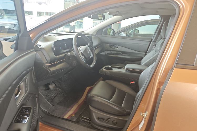 Used Nissan ARIYA 2022 Two-Wheel Drive Long Range Top-Tier Version Interior 3