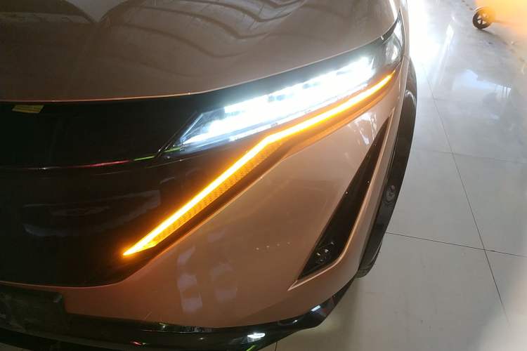 Used Nissan ARIYA 2022 Two-Wheel Drive Long Range Top-Tier Version Left Front Headlight