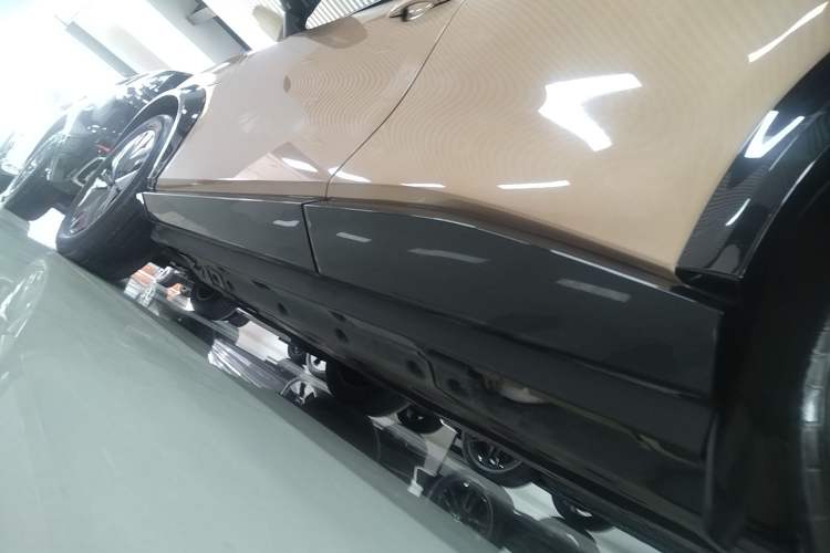 Used Nissan ARIYA 2022 Two-Wheel Drive Long Range Top-Tier Version Left Side Sill