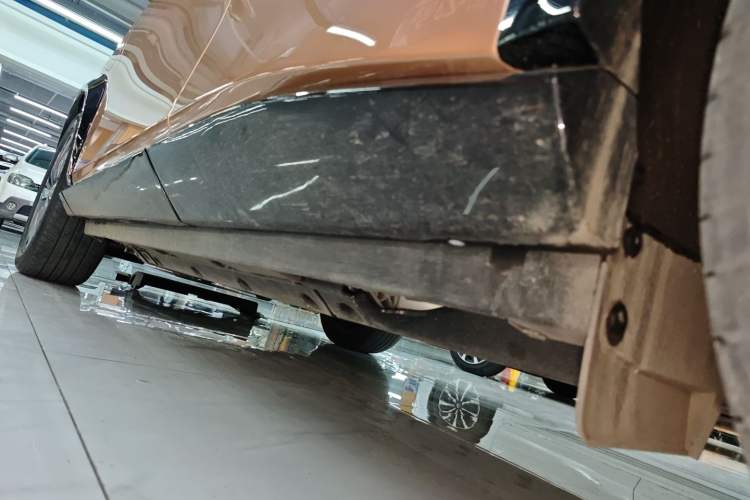 Used Nissan ARIYA 2022 Two-Wheel Drive Long Range Top-Tier Version Left Side Sill