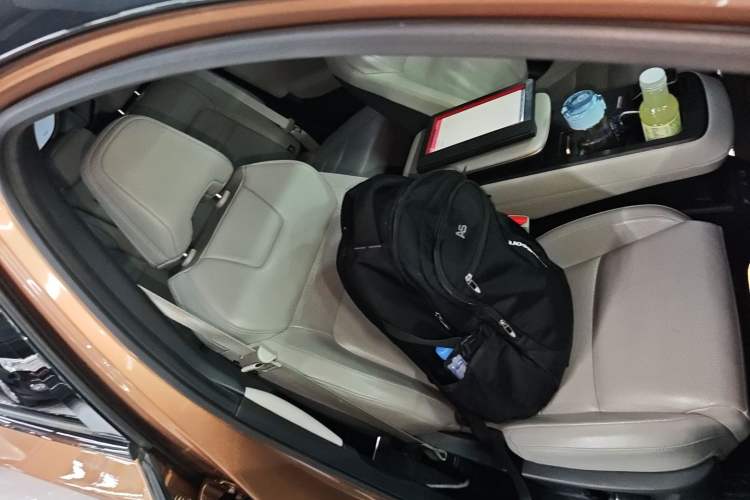 Used Nissan ARIYA 2022 Two-Wheel Drive Long Range Top-Tier Version Right Front Seat