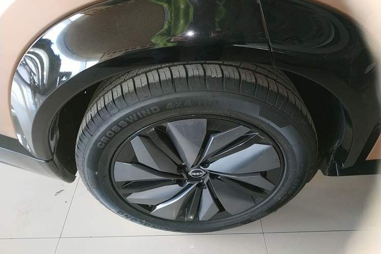 Used Nissan ARIYA 2022 Two-Wheel Drive Long Range Top-Tier Version Right Rear Wheel Hub