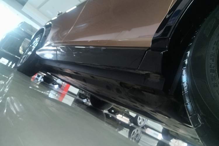 Used Nissan ARIYA 2022 Two-Wheel Drive Long Range Top-Tier Version Right Side Sill