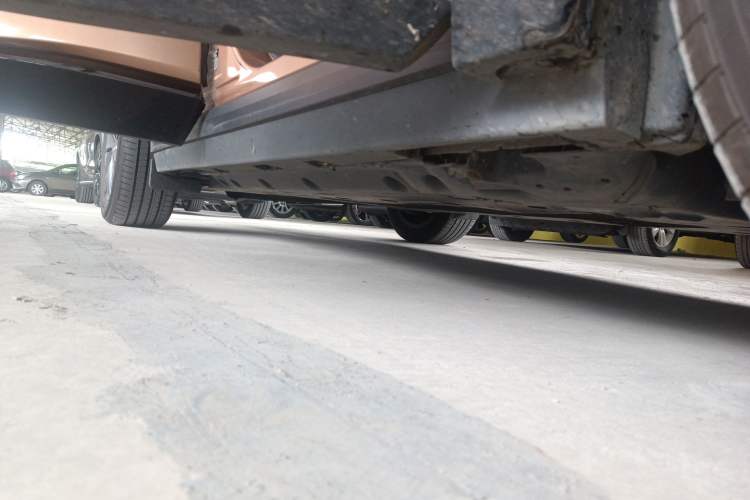 Used Nissan ARIYA 2022 Two-Wheel Drive Long Range Top-Tier Version Right Side Sill