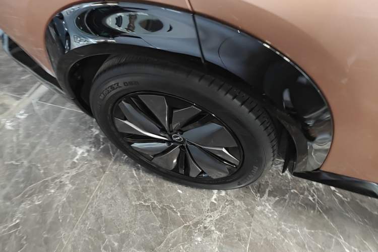 Used Nissan ARIYA 2022 Two-Wheel Drive Long-Range Version Right Rear Wheel Hub