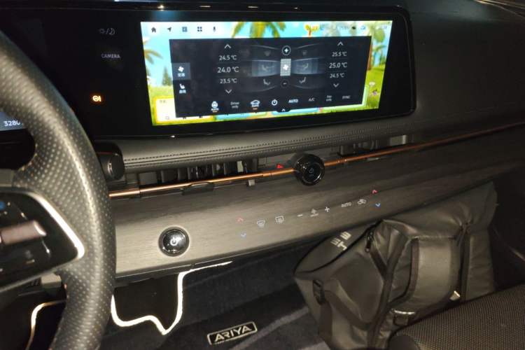 Used Nissan ARIYA 2022 Two-Wheel Drive Long Range Top-Tier Version Audio And AC Panel
