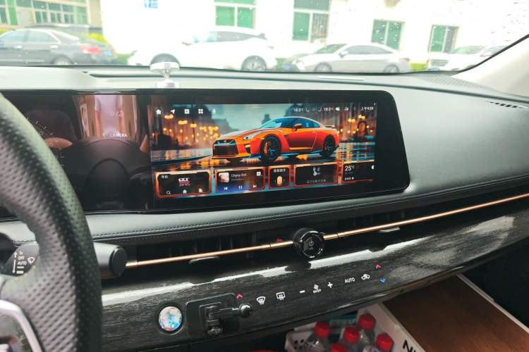 Used Nissan ARIYA 2022 Two-Wheel Drive Long Range Top-Tier Version Audio And AC Panel
