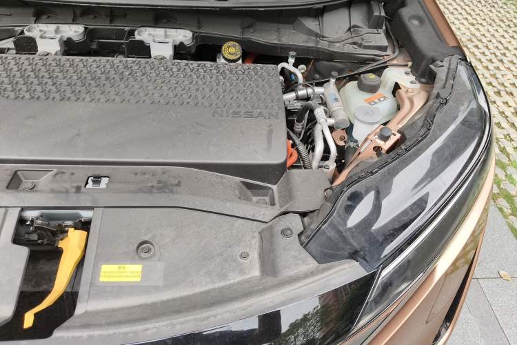 Used Nissan ARIYA 2022 Two-Wheel Drive Long Range Top-Tier Version Engine Bay Left