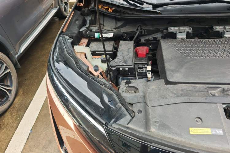 Used Nissan ARIYA 2022 Two-Wheel Drive Long Range Top-Tier Version Engine Bay Right