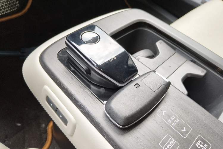 Used Nissan ARIYA 2022 Two-Wheel Drive Long Range Top-Tier Version Gear Lever