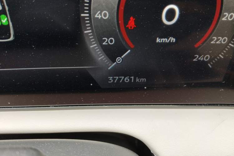 Used Nissan ARIYA 2022 Two-Wheel Drive Long Range Top-Tier Version Odometer Close Up