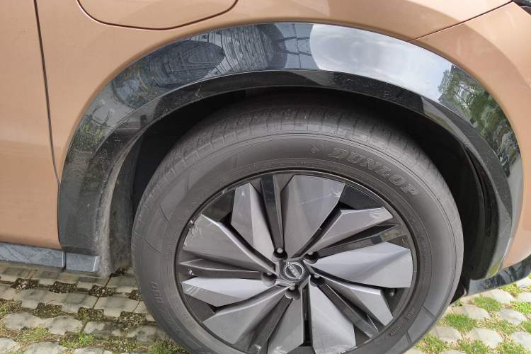 Used Nissan ARIYA 2022 Two-Wheel Drive Long Range Top-Tier Version Right Front Wheel Hub