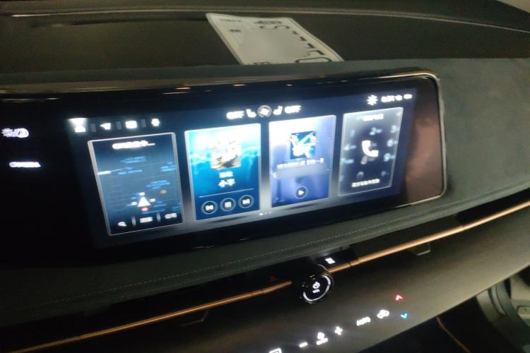Used Nissan ARIYA 2022 Four-Wheel-Drive High-Performance Top-Tier Model Audio And AC Panel