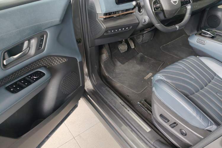 Used Nissan ARIYA 2022 Four-Wheel-Drive High-Performance Top-Tier Model Driver Seat