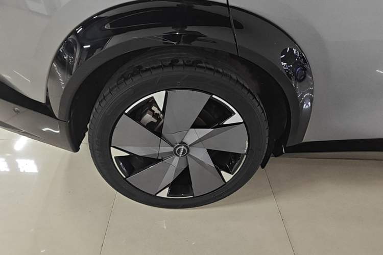 Used Nissan ARIYA 2022 Four-Wheel-Drive High-Performance Top-Tier Model Exterior 3