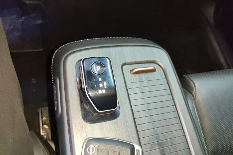 Used Nissan ARIYA 2022 Two-Wheel Drive Long-Range Version Gear Lever