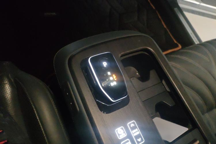 Used Nissan ARIYA 2022 Four-Wheel-Drive High-Performance Top-Tier Model Gear Lever
