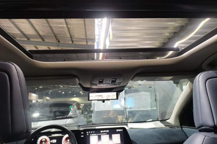 Used Nissan ARIYA 2022 Four-Wheel-Drive High-Performance Top-Tier Model Headliner
