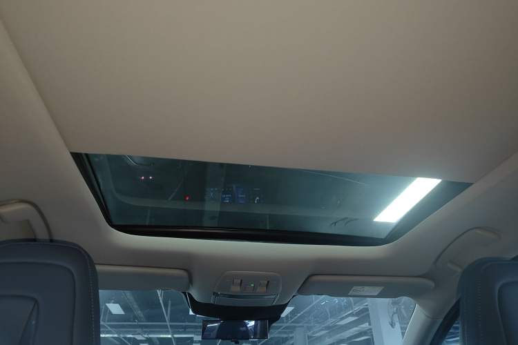 Used Nissan ARIYA 2022 Four-Wheel-Drive High-Performance Top-Tier Model Headliner
