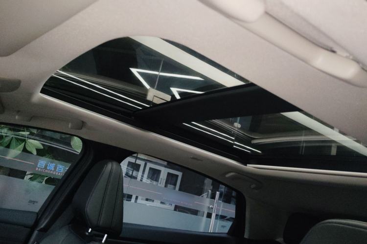 Used Nissan ARIYA 2022 Two-Wheel Drive Long Range Top-Tier Version Headliner