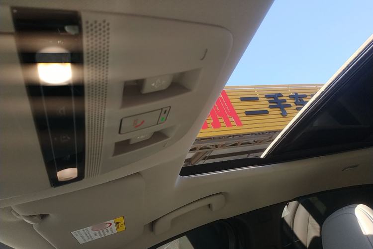 Used Nissan ARIYA 2022 Two-Wheel Drive Long-Range Version Headliner