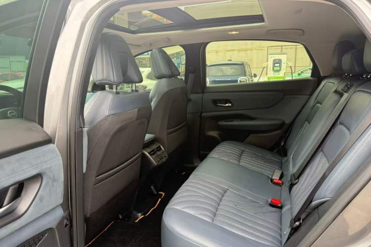 Used Nissan ARIYA 2022 Four-Wheel-Drive High-Performance Top-Tier Model Interior 3
