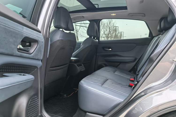 Used Nissan ARIYA 2022 Four-Wheel-Drive High-Performance Top-Tier Model Interior 3