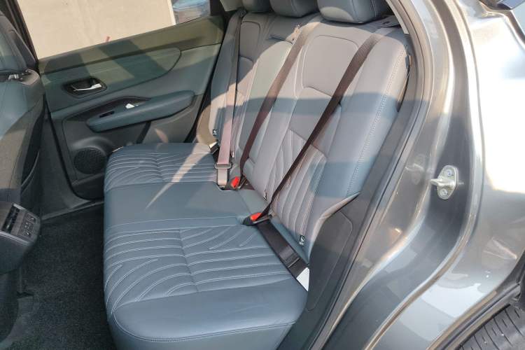 Used Nissan ARIYA 2022 Four-Wheel-Drive High-Performance Top-Tier Model Interior 4