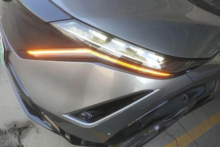Used Nissan ARIYA 2022 Four-Wheel-Drive High-Performance Top-Tier Model Left Front Headlight