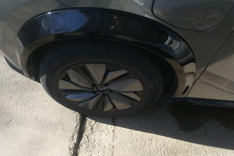 Used Nissan ARIYA 2022 Two-Wheel Drive Long-Range Version Left Front Wheel Hub