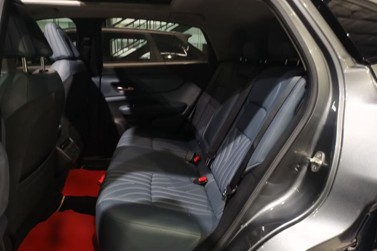 Used Nissan ARIYA 2022 Four-Wheel-Drive High-Performance Top-Tier Model Left Rear Seat
